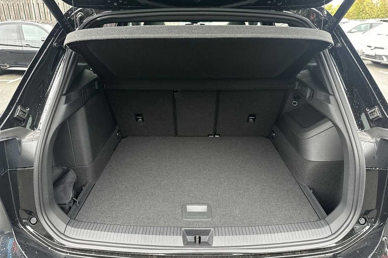 2025 Volkswagen Tiguan 1.5 TSI 272 eHybrid R-Line 5dr DSG ESTATE PETROL/ELECTRIC Automatic