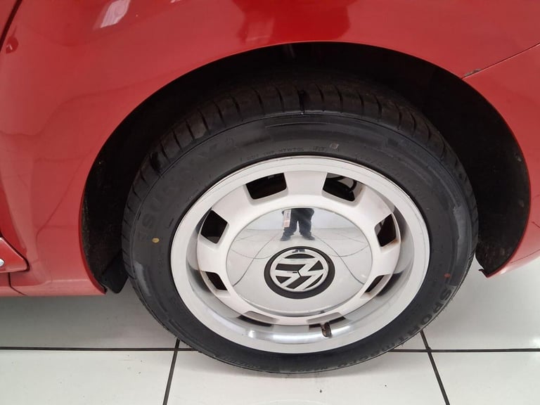 2012 Volkswagen Beetle 2.0 DESIGN TDI 3d 139 BHP HATCHBACK Diesel Manual