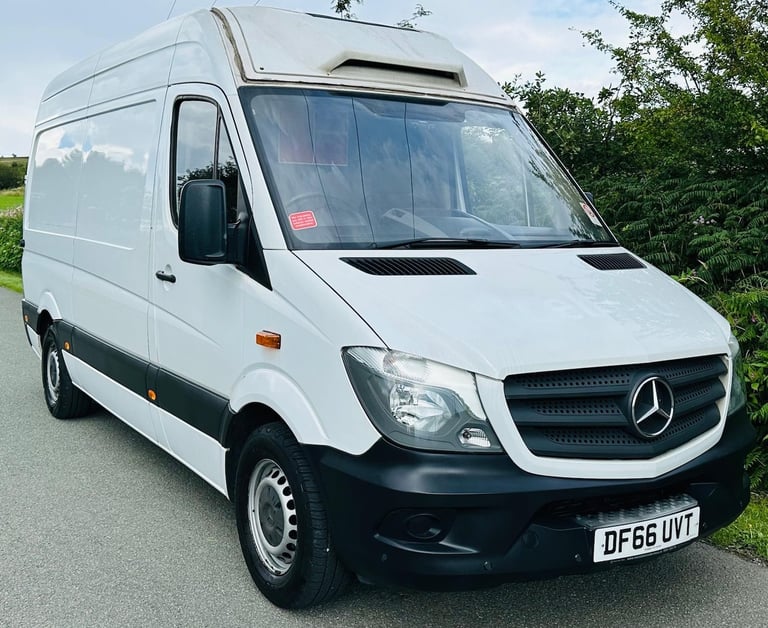 2016 Mercedes-Benz Sprinter 3.5t BlueEFFICIENCY Van PANEL VAN Diesel Manual