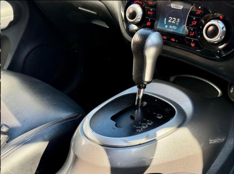 Nissan, JUKE, Hatchback, 2010, Semi-Auto, 1618 (cc), 5 doors