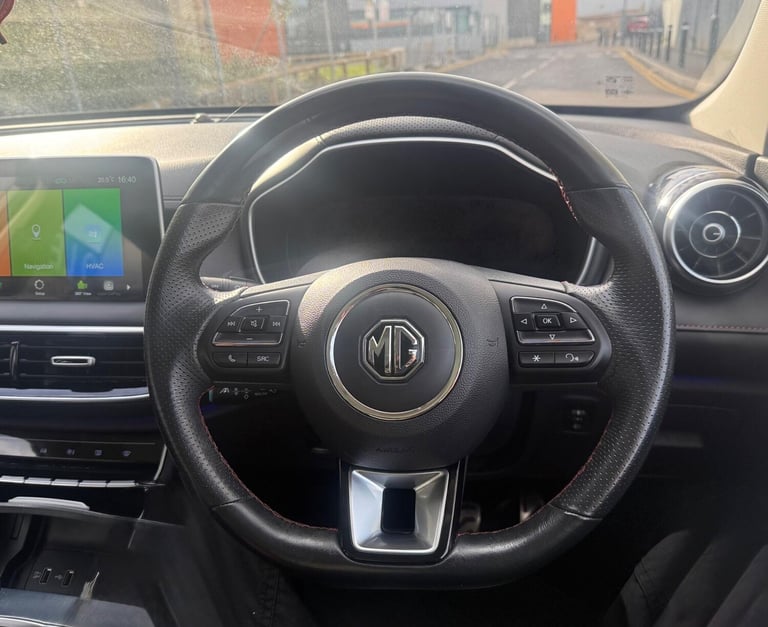 2022 MG MG HS 1.5 T-GDI 16.6kWh Exclusive Auto Euro 6 (s/s) 5dr ESTATE Petrol/Electric Hybrid Aut...