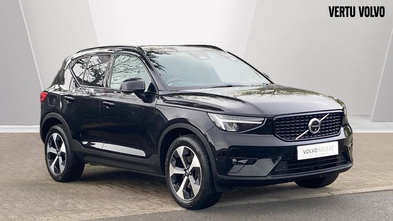 image for 2024 Volvo XC40 2.0 B4P Plus Dark 5dr Auto Petrol Estate Estate Petrol Automatic