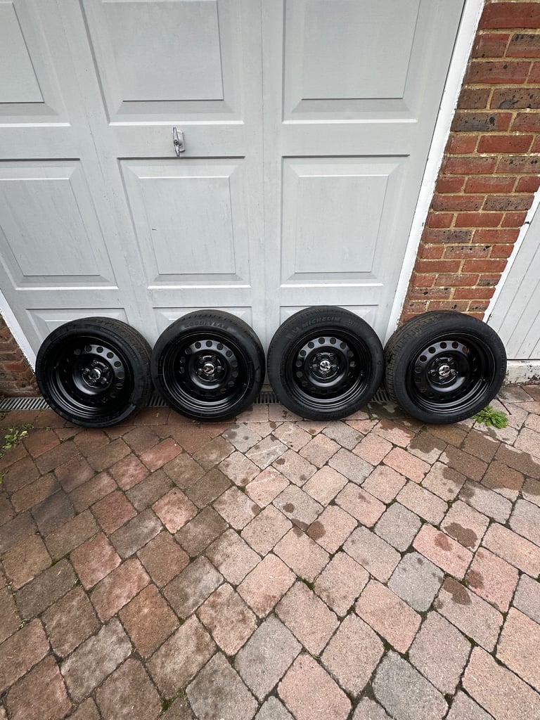 🌟Volkswagen 16” Banded Steels 5x112 With Excellent Tyres Front 195/55/16 Rear 205/55/16 VAG
