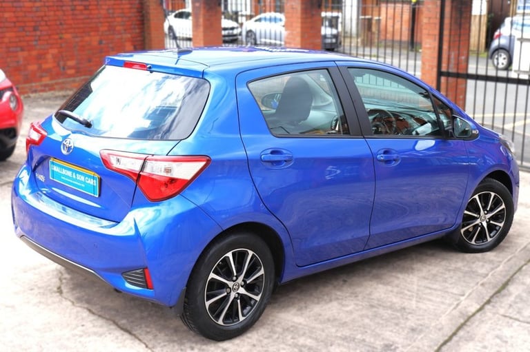2019 Toyota Yaris 1.5 VVT-i Icon Tech 5dr HATCHBACK PETROL Manual