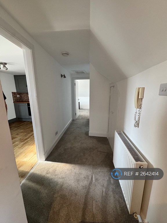 2 bedroom flat in Southbridge House, Cupar, KY15 (2 bed) (#2642414)