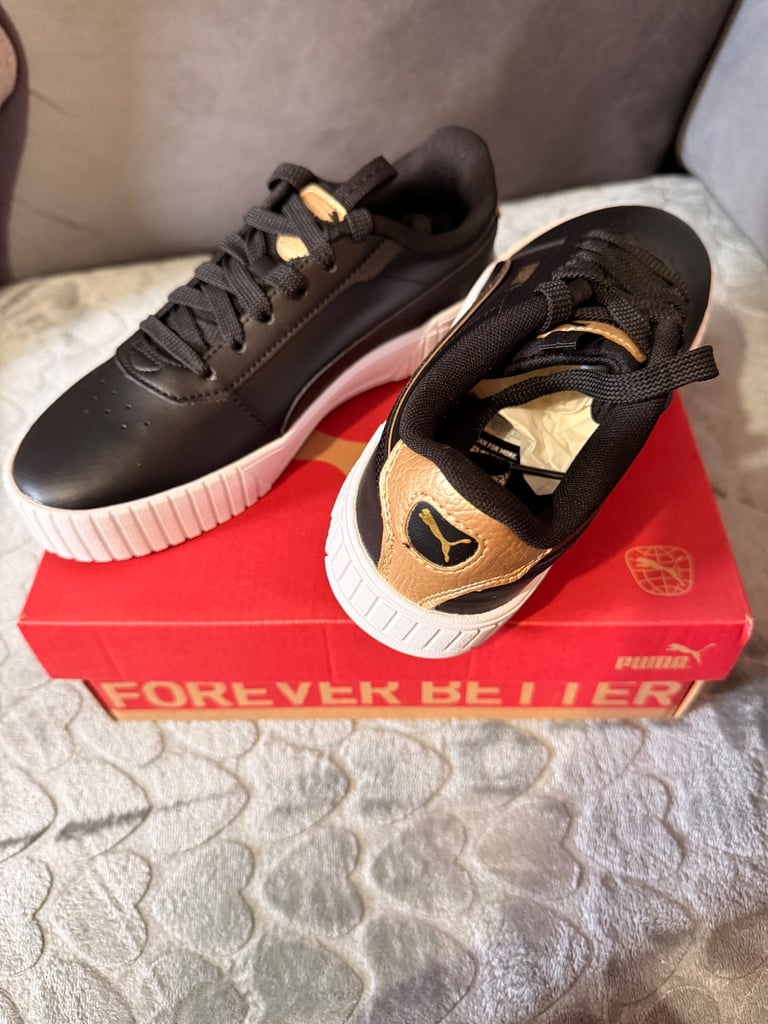 Puma trainers size 4 uk *new*