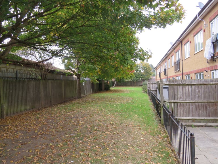 2 bedroom 2 bath flat for rent in Heston Hounslow TW5