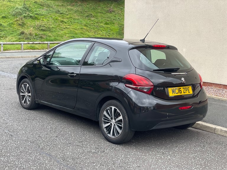 Peugeot, 208, Hatchback, 2016, Manual, 1199 (cc), 3 doors