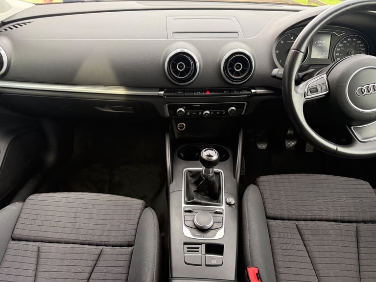 Audi, A3, Saloon, 2014, Manual, 1968 (cc), 4 doors