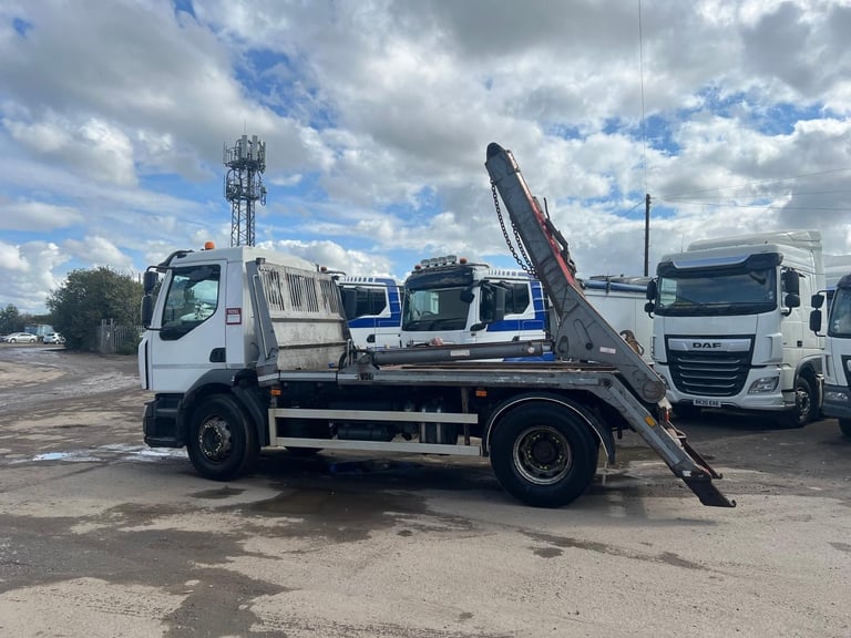 Renault D (D) 18 TONNE VDL SKIP LOADER, 