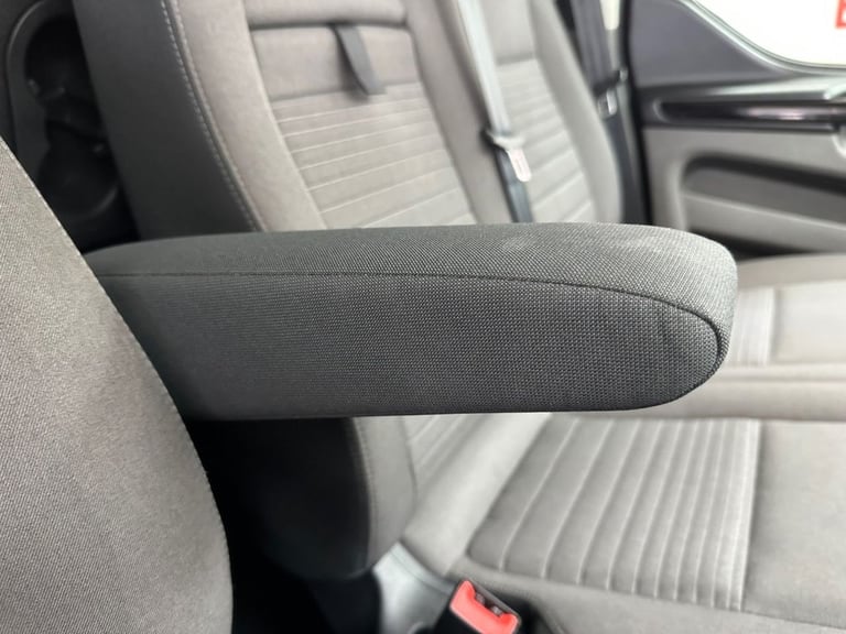 2020 Ford Tourneo Custom 2.0 EcoBlue 130ps L/R 8 Seater Titanium Auto MPV DIESEL Automatic