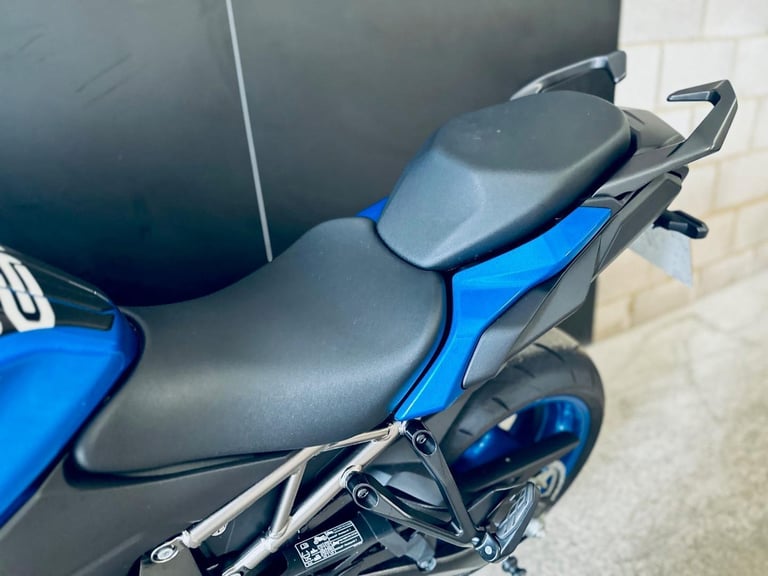 STUNNING LOW MILEAGE 2022/22 SUZUKI GSX-S 1000 GT MOTORCYCLE 