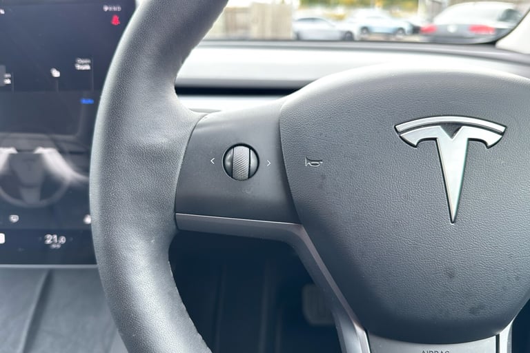  Tesla Model 3 dual Motor Long Range Saloon 4dr Electric Auto 4wde 346 Ps