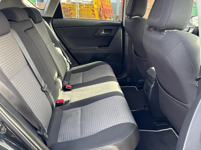 2018 Toyota Auris 1.8 Hybrid Design TSS 5dr CVT (Nav) Hatchback Hybrid Automatic