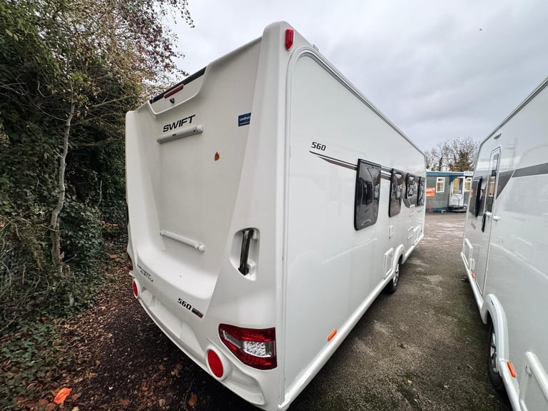 SWIFT CHALLENGER HI-STYLE 560 2021 MODEL ISLAND BED TOURING CARAVAN