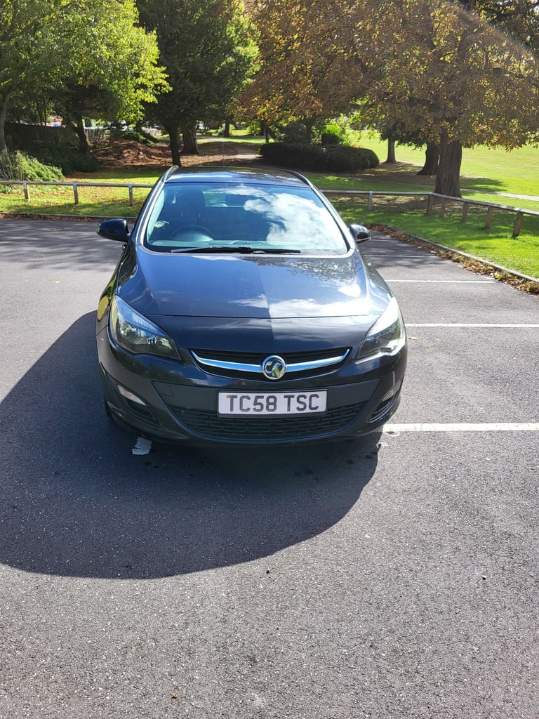 Vauxhall, ASTRA, Estate, 2015, Manual, 1598 (cc), 5 doors