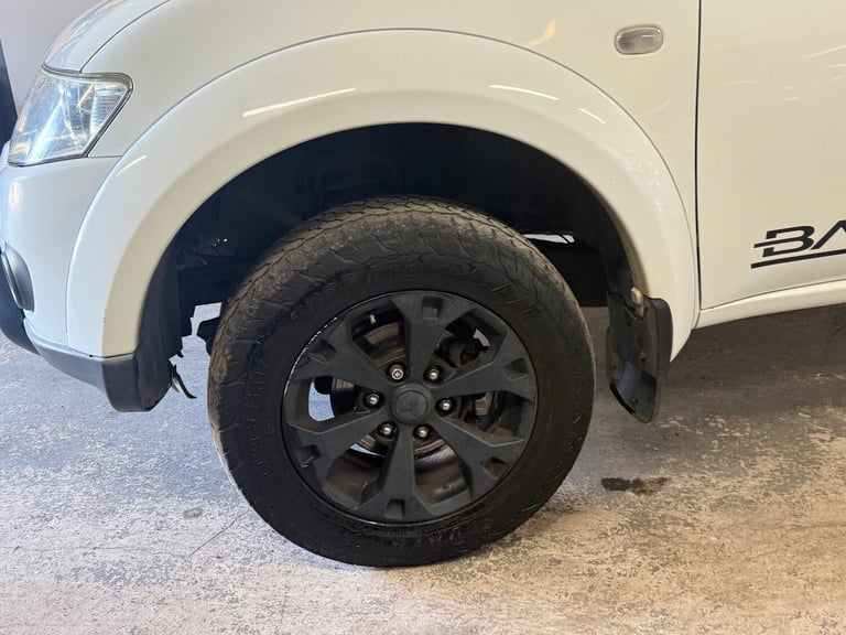 2012 Mitsubishi L200 2.5 DI-D Barbarian Black 4WD Euro 5 4dr (LB) PICK UP Diesel Manual