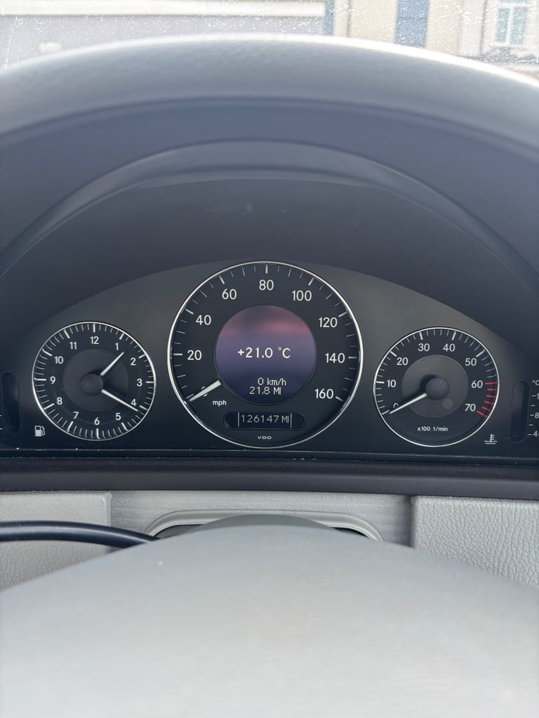 Mercedes-Benz, CLK, Coupe, 2004, Semi-Auto, 3199 (cc), 2 doors