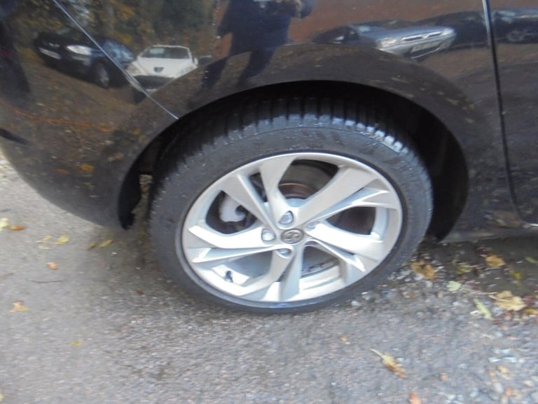 2016 Vauxhall Astra 1.4i 16V SRi 5dr HATCHBACK PETROL Manual