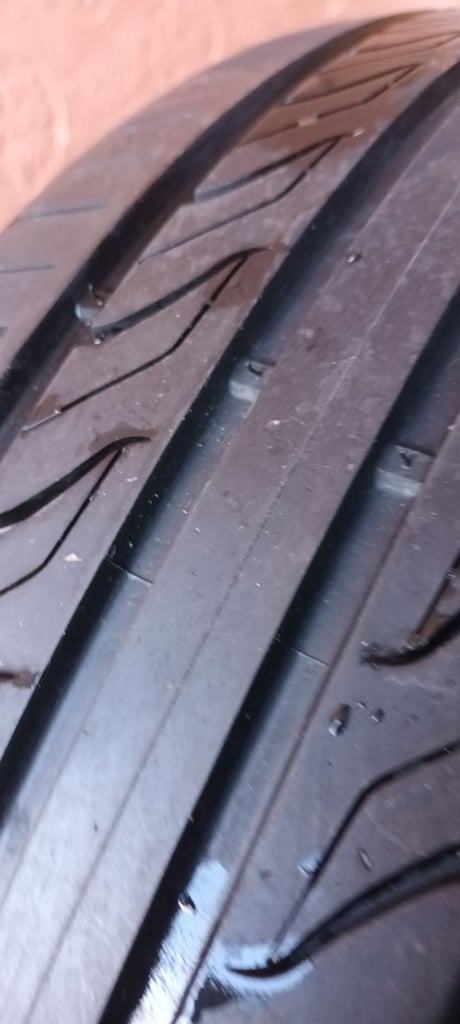 Car Tyre Landsail LS388 225/45R17 (1 Item)