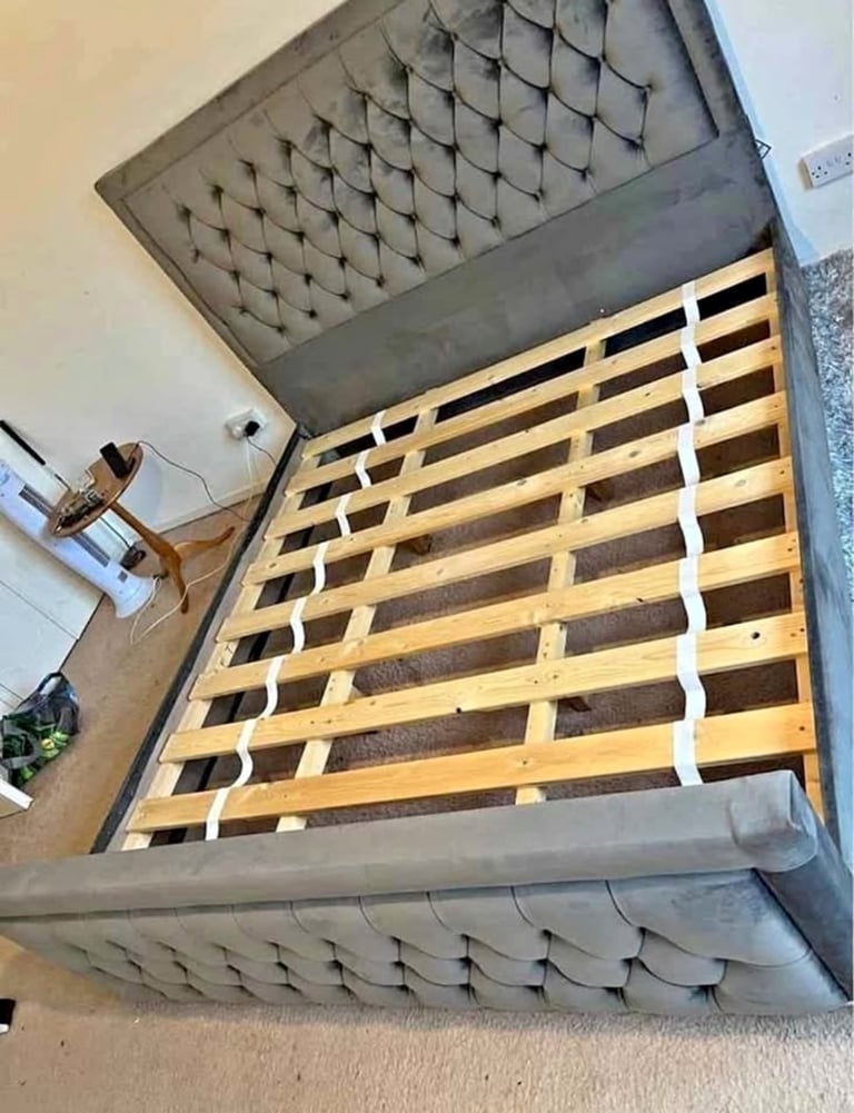 image for Kingsize bed with memory foem mattress 