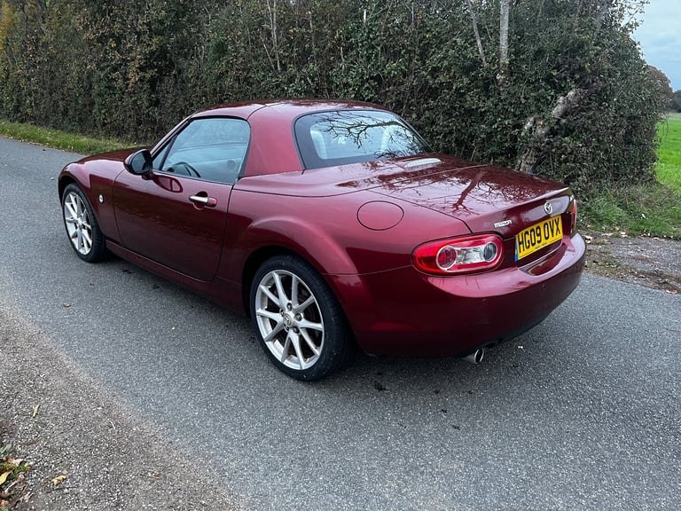 Mazda, MX-5 2.0 Sport-tech Hardtop Convertible