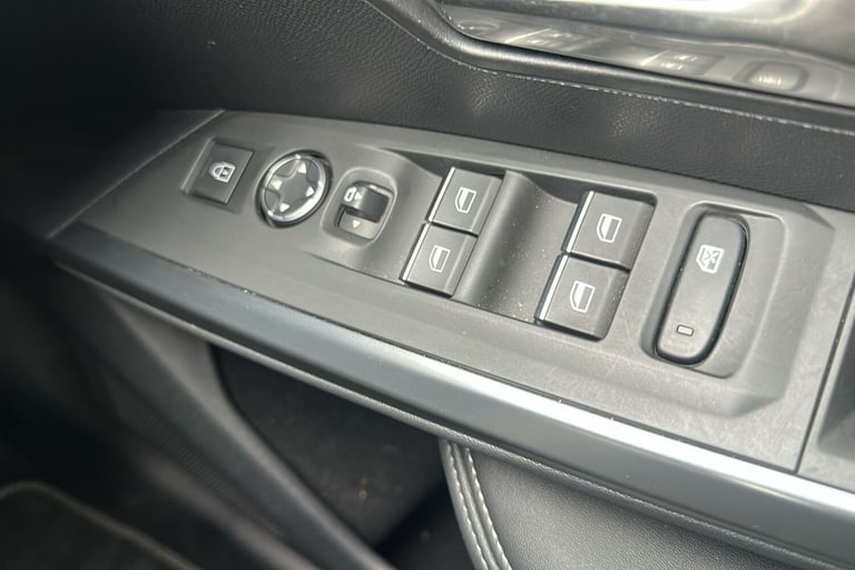  Peugeot E 3008 73kwh Gt Suv 5dr Electric Auto 210 Ps Electric