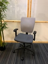 Contrast Grey Ergonomic Adjustable Computer/Task/Desk Office Swivel Chair