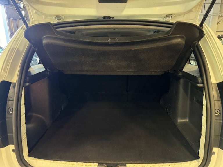 2018 Dacia Duster 1.5 dCi Laureate SUV 5dr Diesel Manual 4WD Euro 6 (s/s) (110 ps) HATCHBACK Dies...