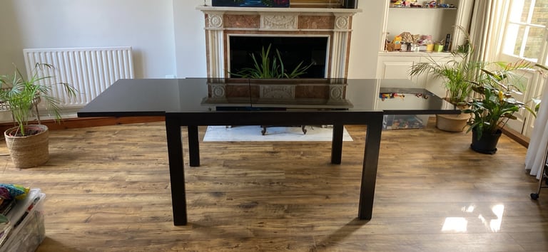 ✨ Elegant extending table 