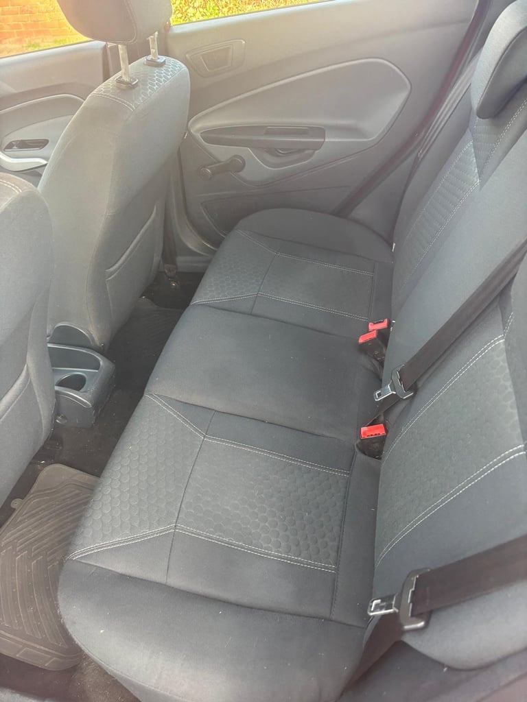 Ford, FIESTA, Hatchback, 2010, Manual, 1242 (cc), 5 doors