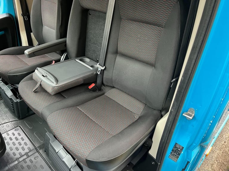 2022 Peugeot Boxer 2.2 BlueHDi 335 S Platform Cab L3 Euro 6 (s/s) 2dr Luton Diesel Manual