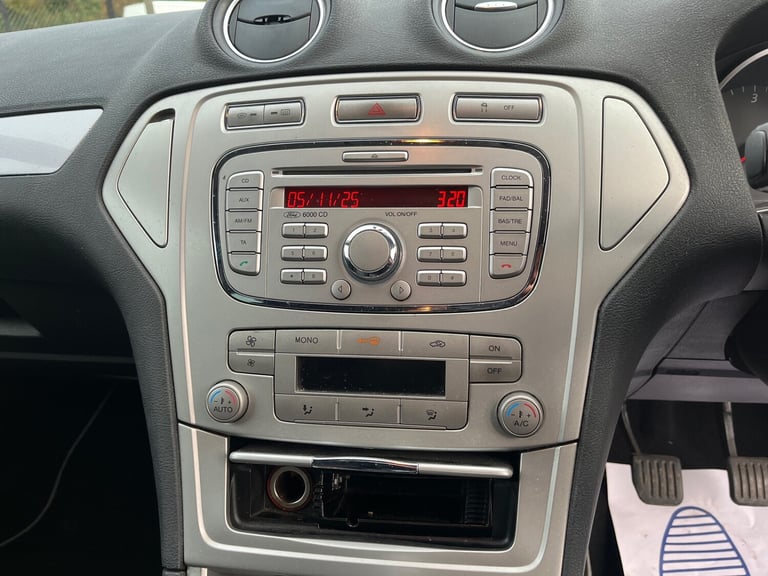 2010 Ford Mondeo 2.0 TDCi Zetec 5dr ESTATE Diesel Manual