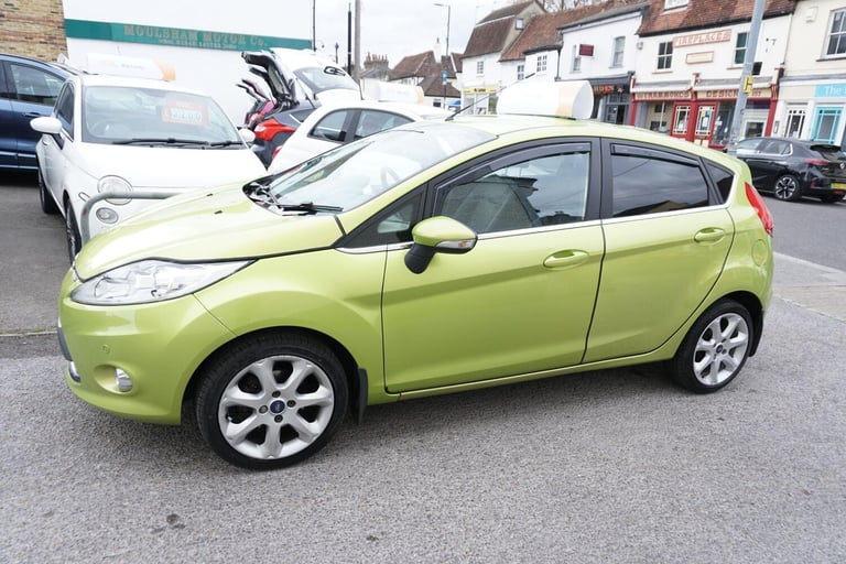 2010 Ford Fiesta 1.6 Titanium 5dr HATCHBACK Petrol Manual