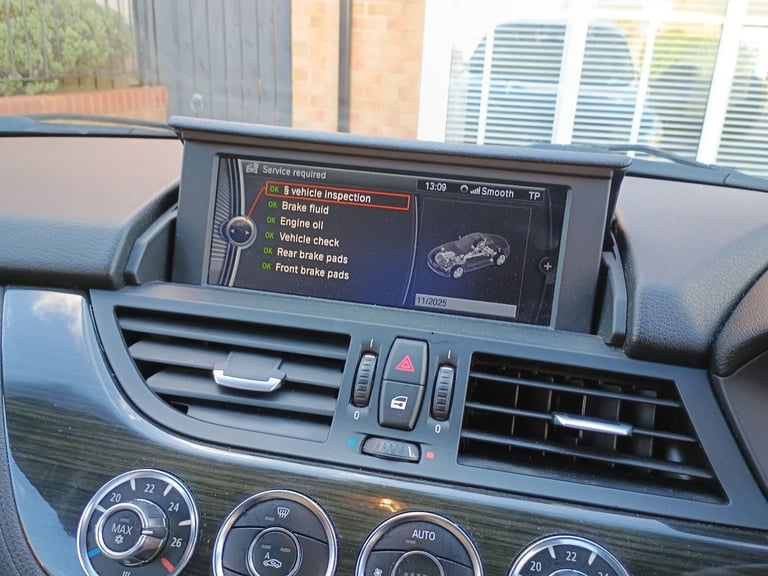 2012 BMW Z4 2.0i M Sport Auto sDrive Roadster.