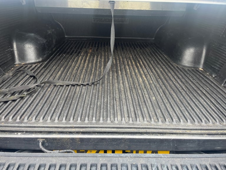 TOYOTA HILUX 2020 2.4 DIESEL AUTOMATIC NEW MOT