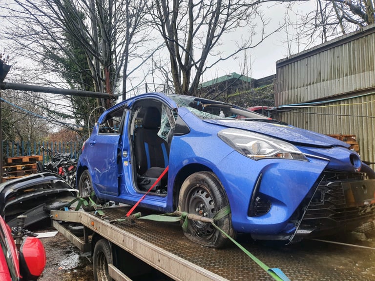 TOYOTA YARIS 2019 1.5 HYBRID PETROL AUTOMATIC FOR BREAKING!!