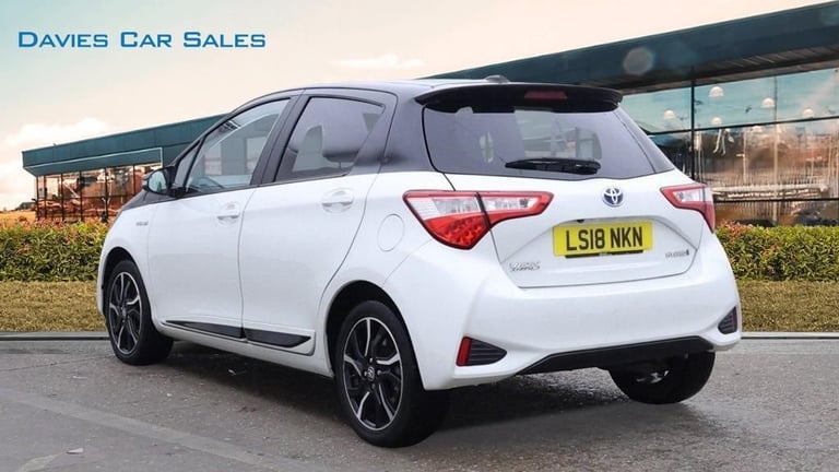 2018 18 TOYOTA YARIS 1.5 VVT-H GREY BI-TONE HATCHBACK 5DR PETROL HYBRID E-CVT EU