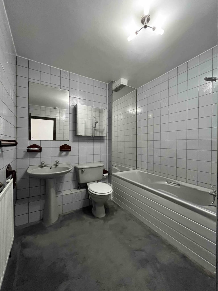 3 bedrooms in 63 Carterhatch Road, EN3 5LT