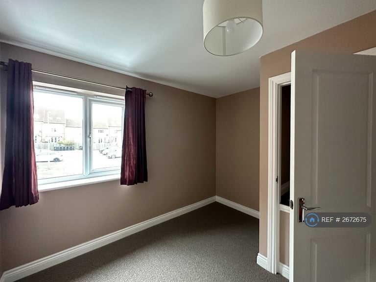 2 bedroom flat in Orford Close, Ely, CB7 (2 bed) (#2672675)