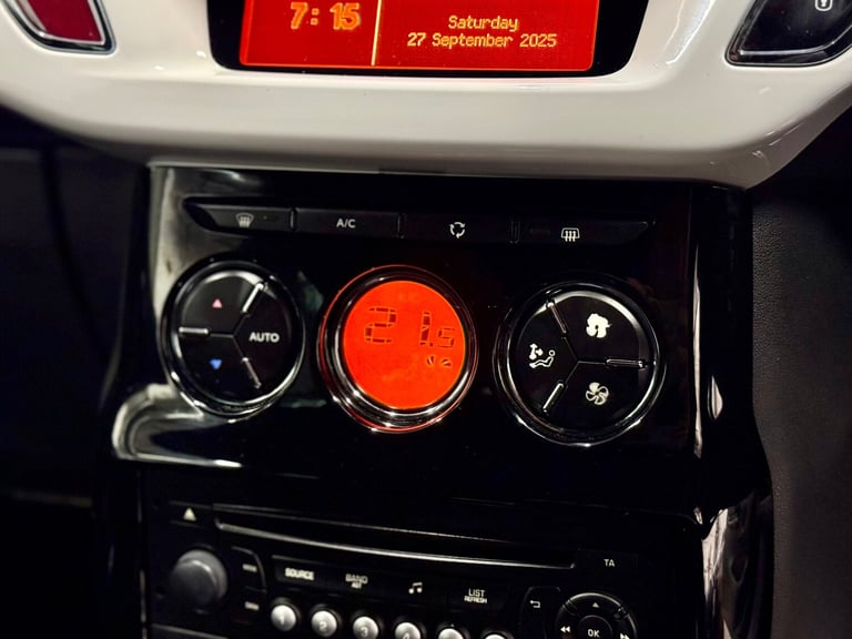 2015 Citroen DS3 Citroen DS3 PureTech 1.6 DStyle Ice for Sale in Gosforth 