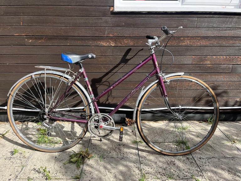 image for Purple Bicycle with 27” frame and 26” wheels 