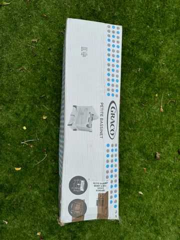 Graco petite bassinet travel cot online