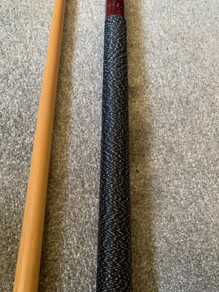 BCE Pool Cue Good Condition 2 Piece With Case 