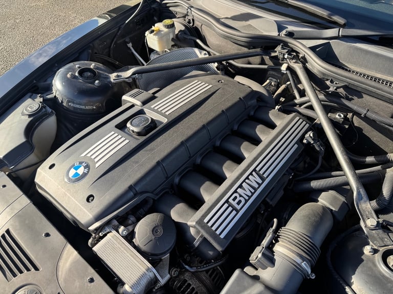 2009 BMW Z4 3.0si SE 2dr / RARE COUPE / ONE OF THE LAST Z4 COUPES PRODUCED