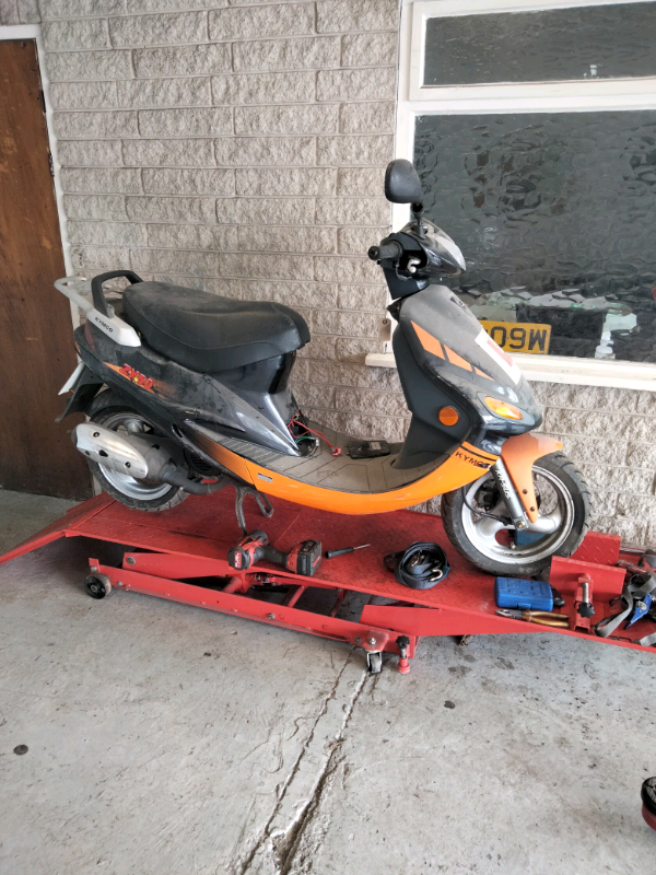 Kymco motor scooter 
