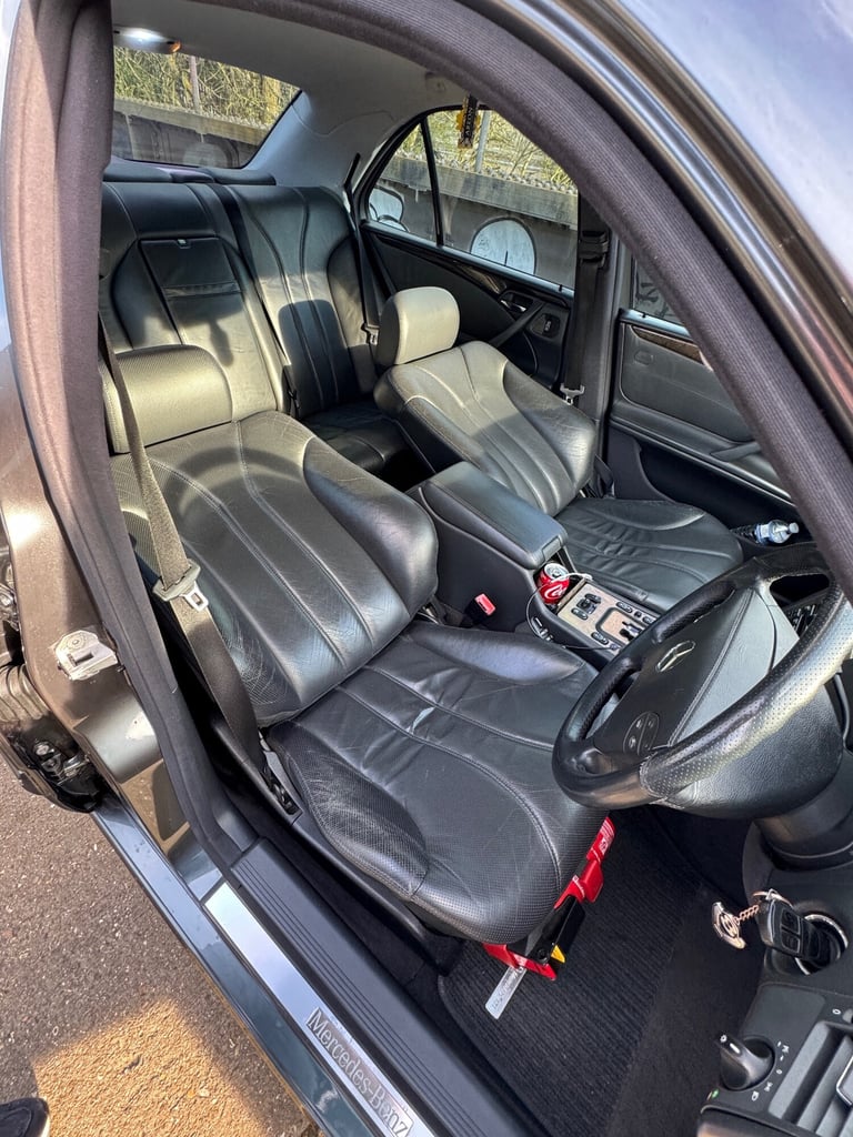 2000 Mercedes-Benz E Class E55 4dr Auto SALOON Petrol Automatic