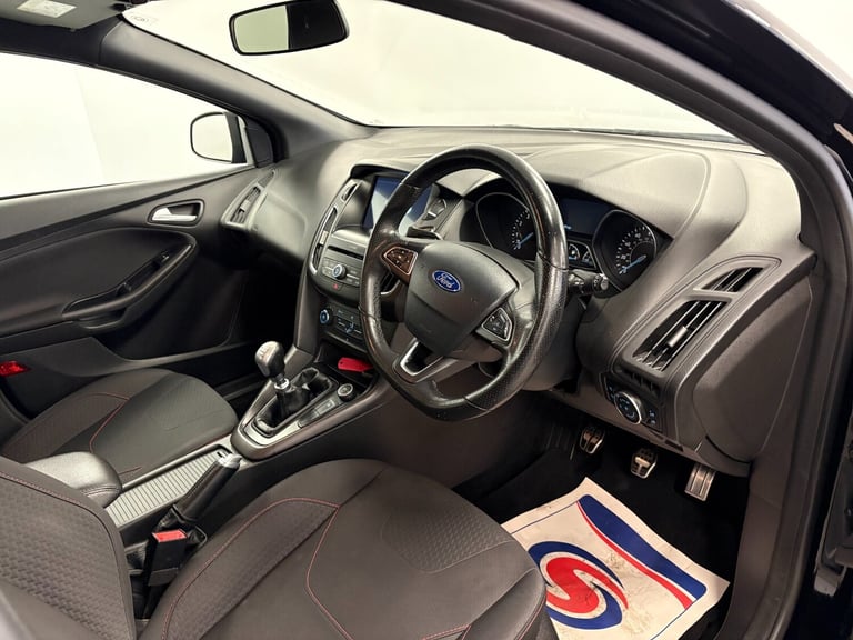 2018 Ford Focus 1.0 EcoBoost 140 ST-Line Navigation 5dr HATCHBACK PETROL Manual
