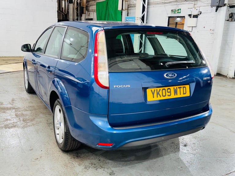 2009 Ford Focus 1.6 Zetec 5dr ESTATE Petrol Automatic