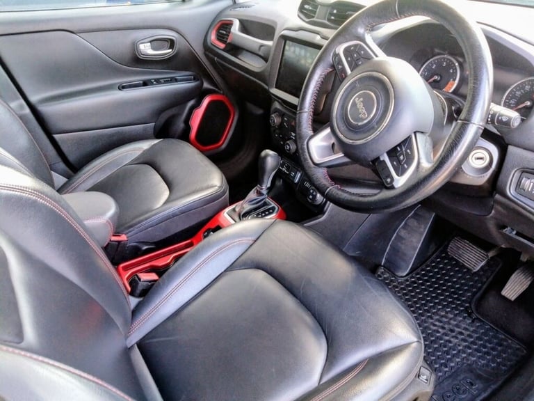 2018 Jeep Renegade 2.0 Multijet Trailhawk 5dr 4WD Auto ESTATE Diesel Automatic